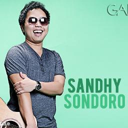 Senyumanmu Lirik Sandy Senyumanmu Lirik Sandy